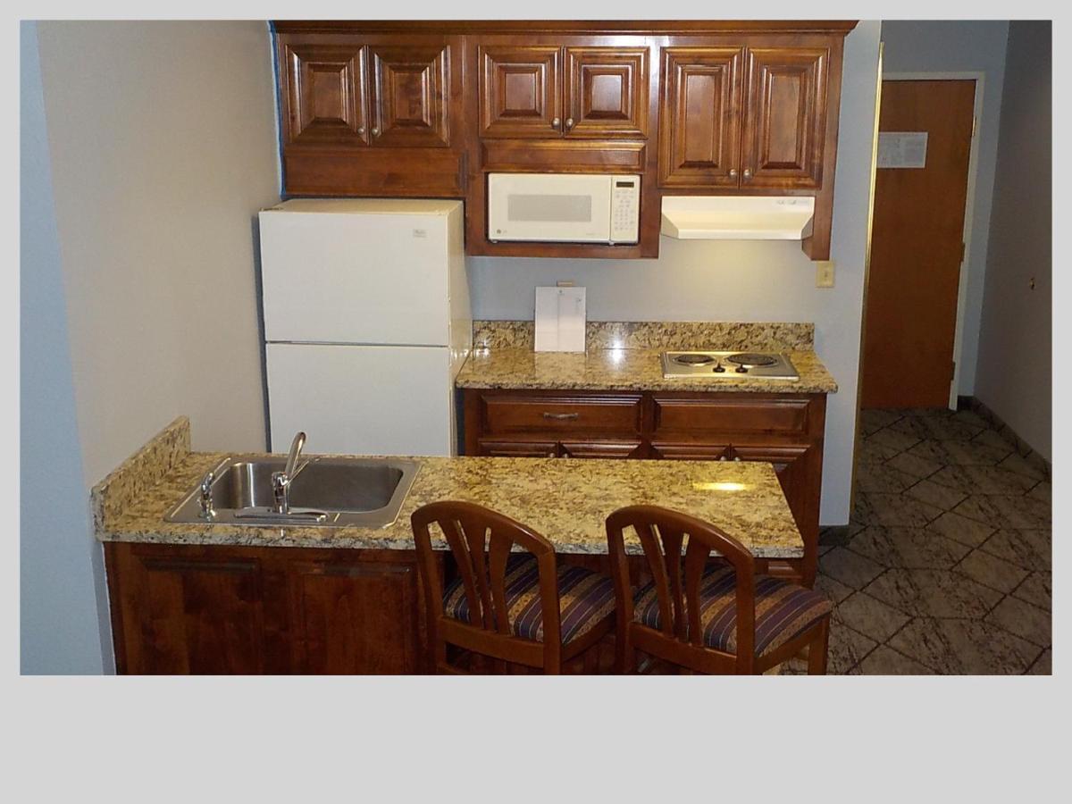 Surestay Plus Hotel By Best Western Warner Robins Afb Exterior photo